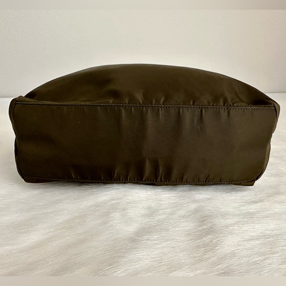 ✨PRADA Tessuto Nylon City Tote B8484 Tundra Dark Olive - Picture 6 of 16